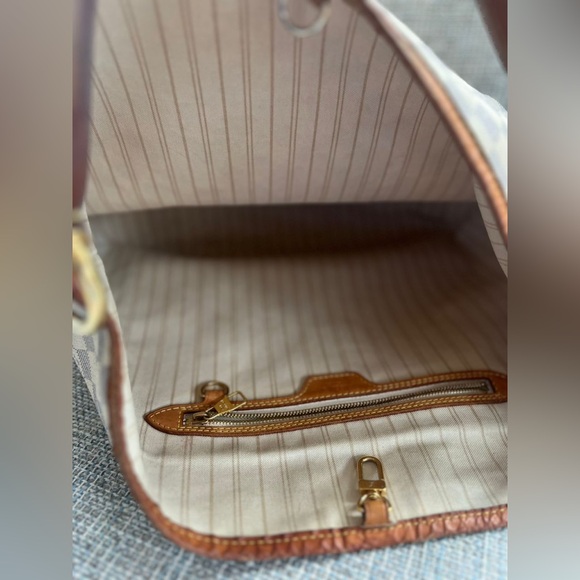 Luois Vuitton shoulder bag - Picture 2 of 5